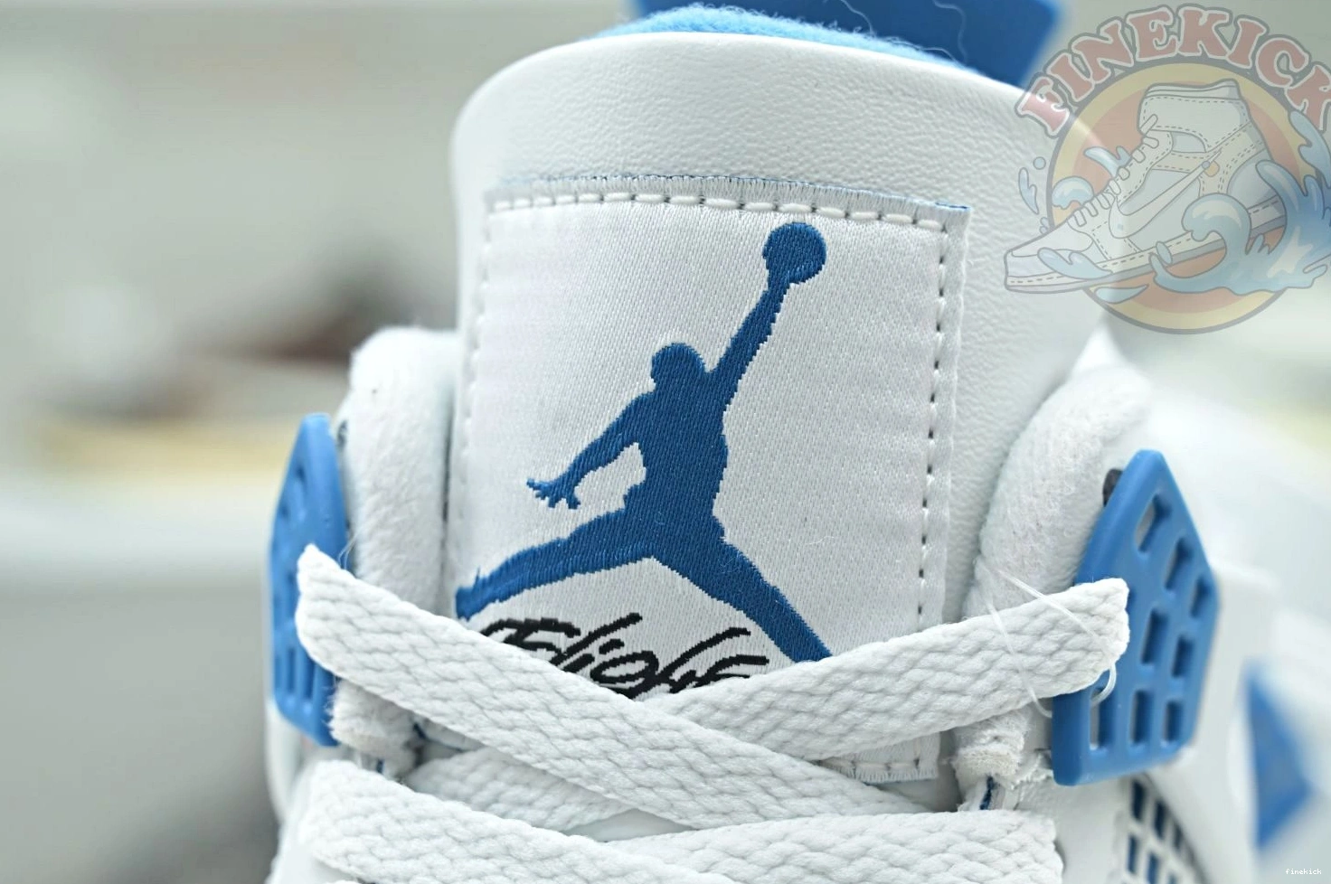 4 Jordan Air 